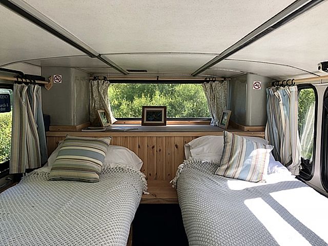 Parsons Camp - A Glamping Bus & Bunkhouse in Dorset